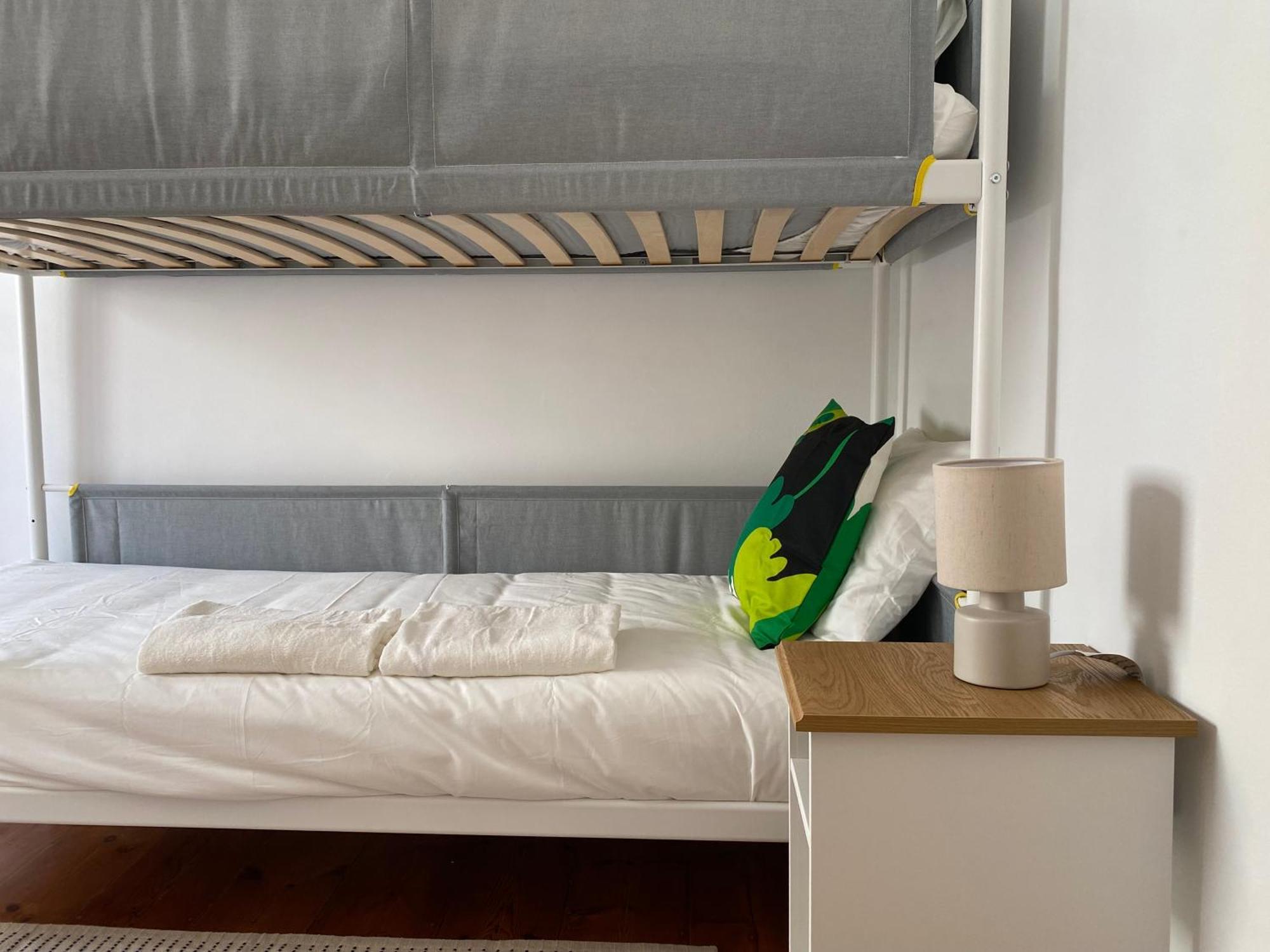 Terrace House Hostel Lisbon Exterior photo